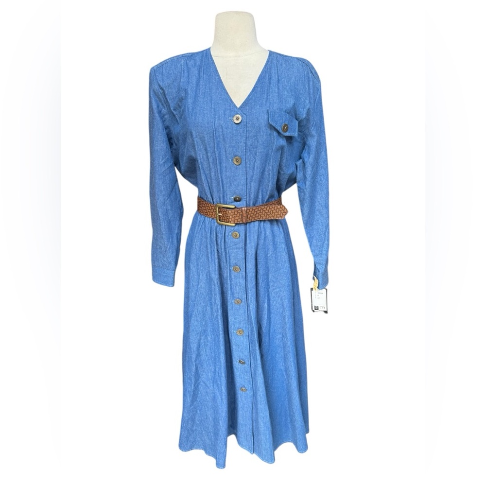Deadstock Y2K Karlie Collection 100% Cotton V-Neck Front-Concho Style Button Dow